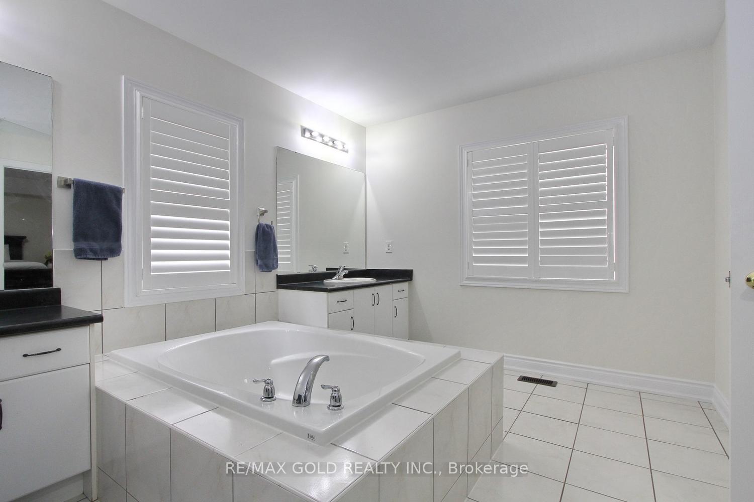 Photo 30 of 52 Bear Run Road, Brampton, Credit Valley — HOMEH