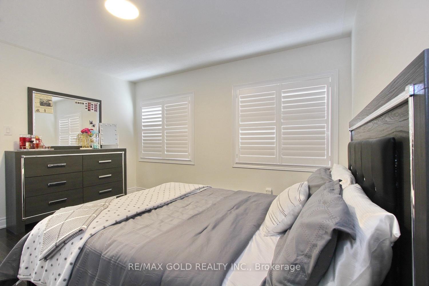 Photo 35 of 52 Bear Run Road, Brampton, Credit Valley — HOMEH