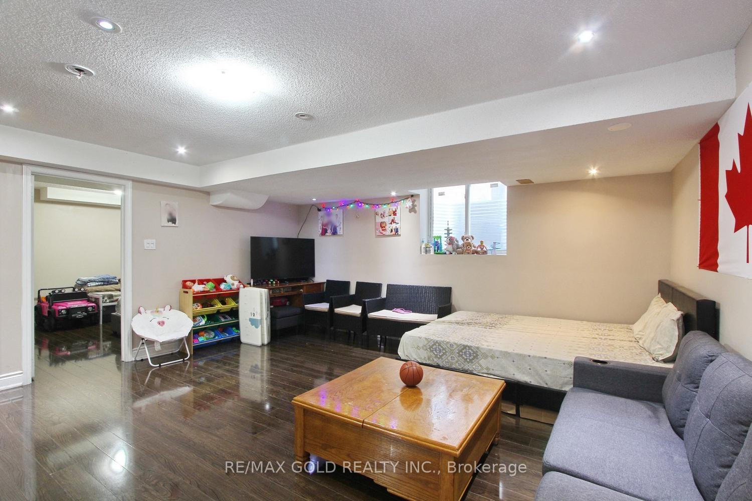 Photo 41 of 52 Bear Run Road, Brampton, Credit Valley — HOMEH