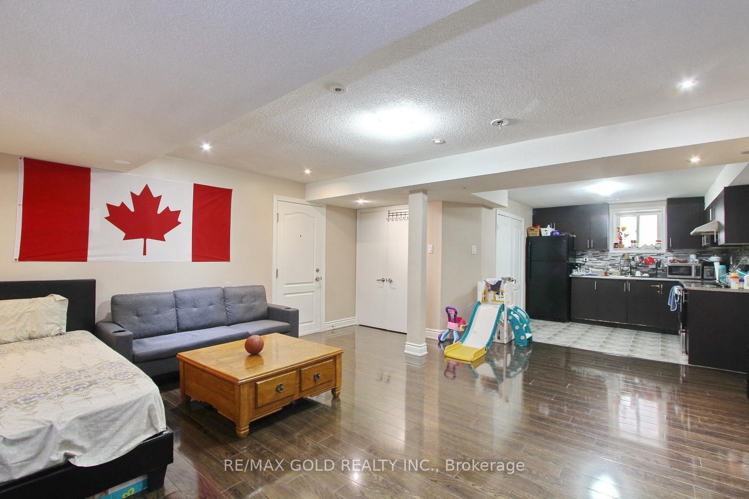 Photo 42 of 52 Bear Run Road, Brampton, Credit Valley — HOMEH