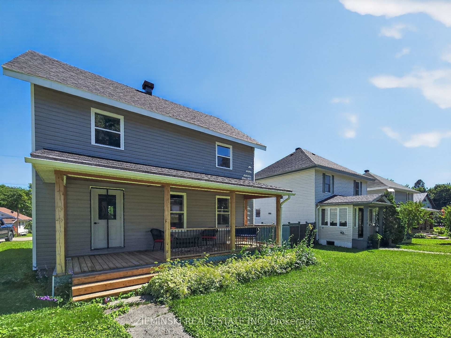 Photo of 137 Cambridge Avenue