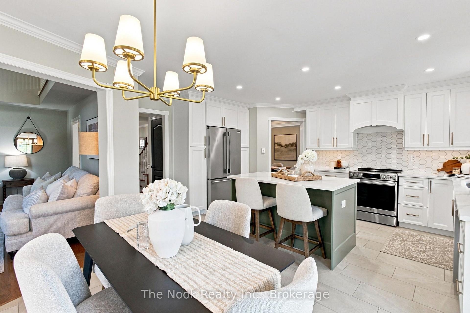 Photo 12 of 41 Dopp Crescent, Whitby, Brooklin — HOMEH