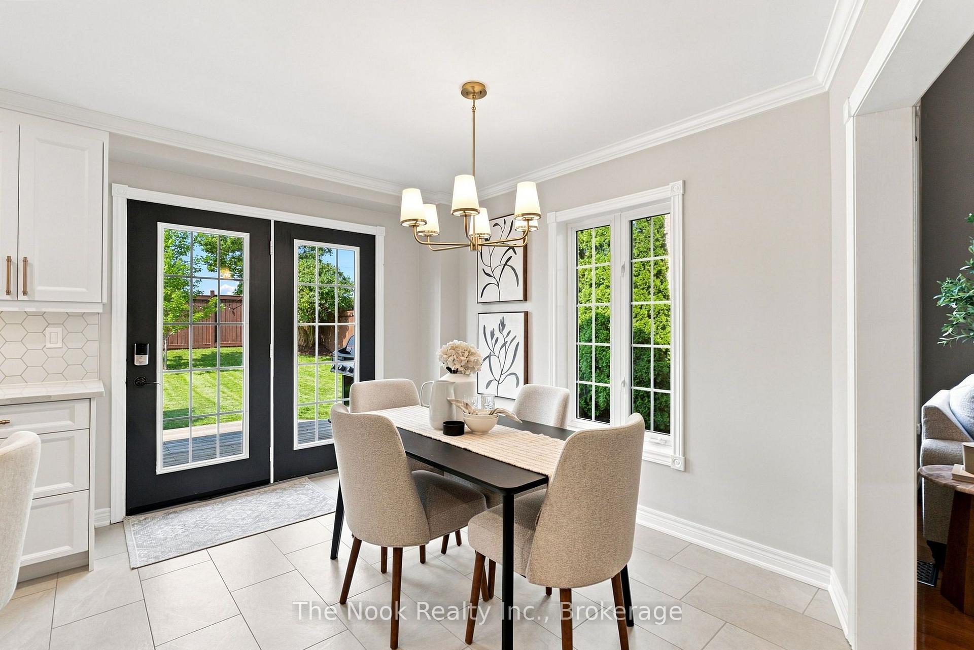 Photo 13 of 41 Dopp Crescent, Whitby, Brooklin — HOMEH