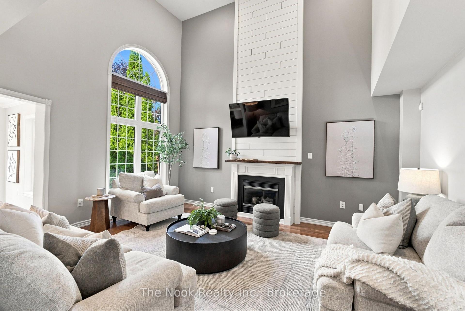 Photo 17 of 41 Dopp Crescent, Whitby, Brooklin — HOMEH