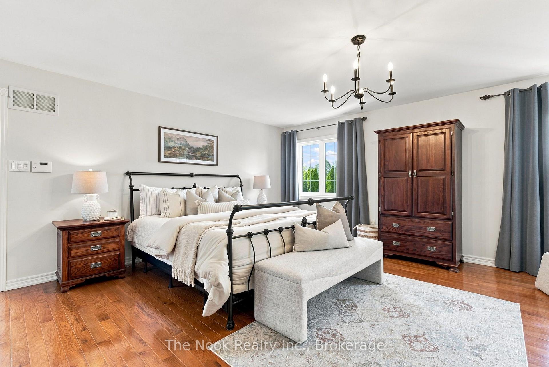 Photo 29 of 41 Dopp Crescent, Whitby, Brooklin — HOMEH