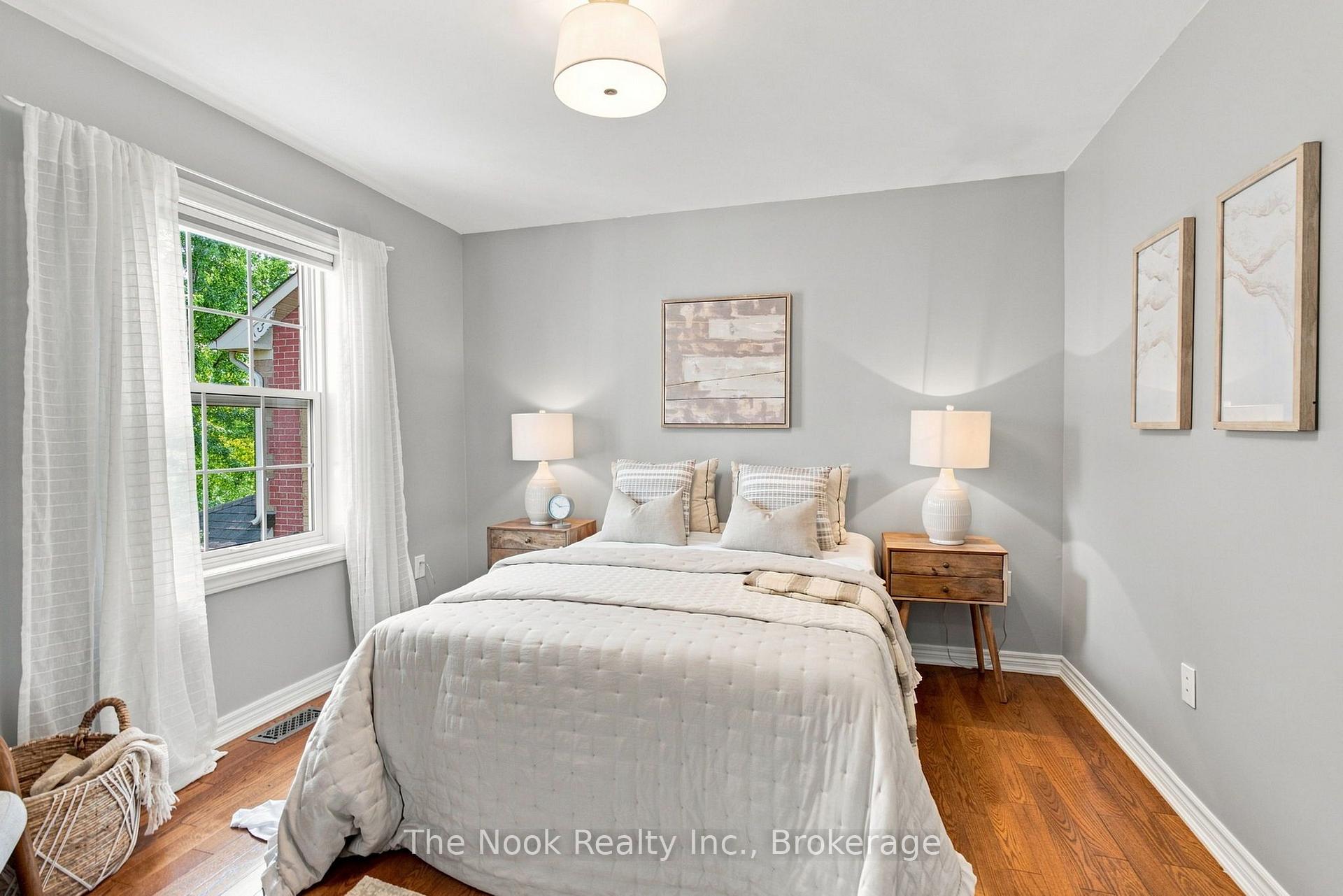 Photo 34 of 41 Dopp Crescent, Whitby, Brooklin — HOMEH