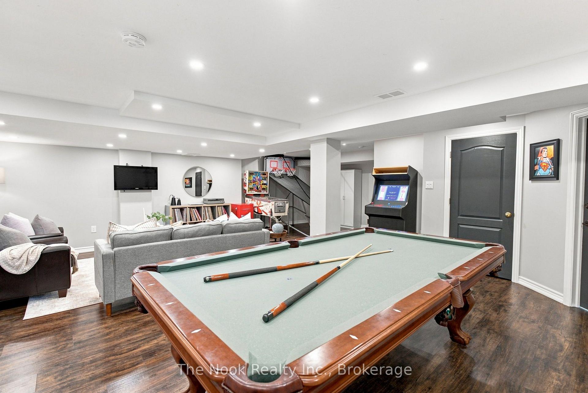 Photo 39 of 41 Dopp Crescent, Whitby, Brooklin — HOMEH
