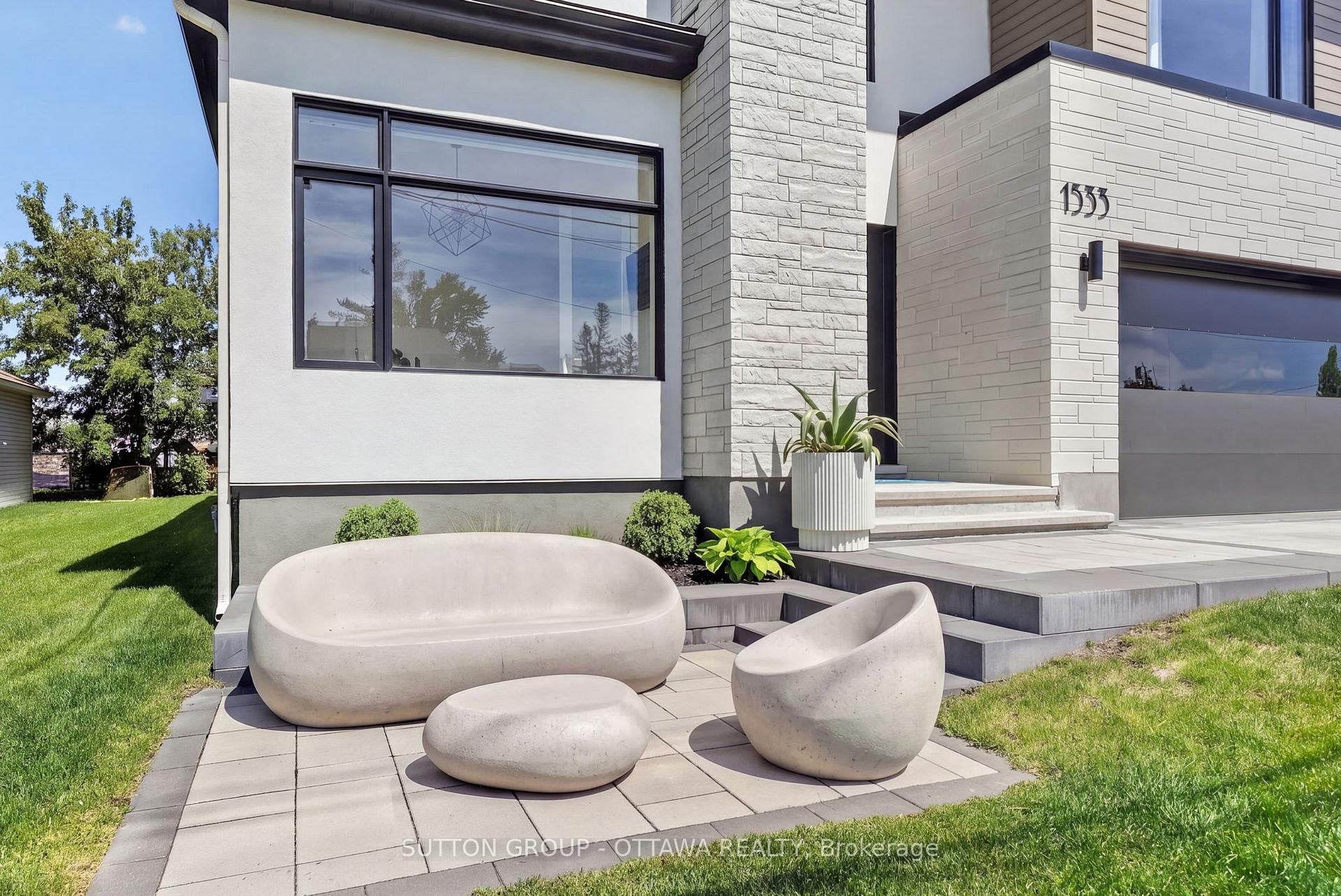 Photo 4 of 1533 Rosebella Avenue, Ottawa, Emerald Woods/Sawmill Creek — HOMEH
