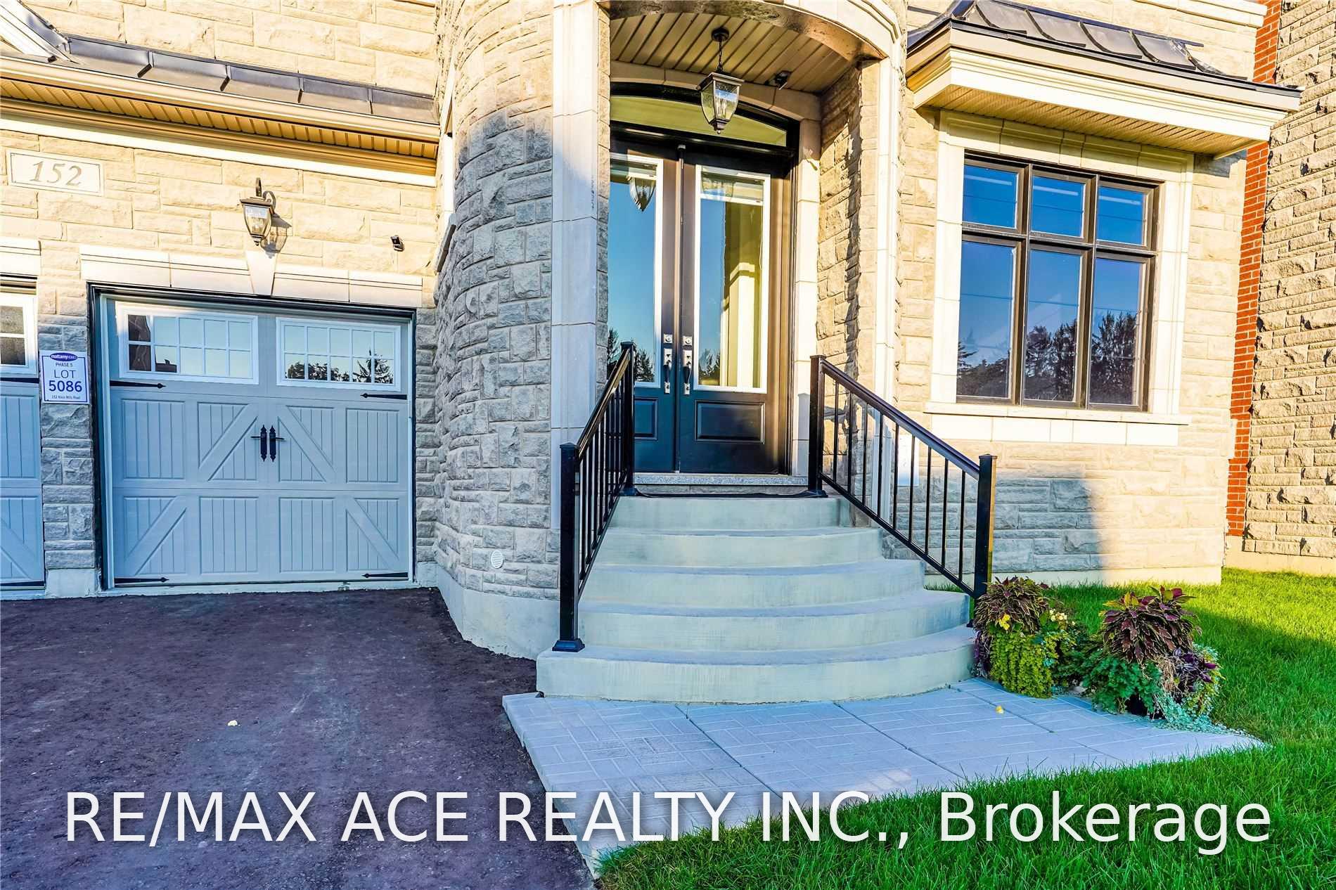 Photo 2 of 152 Klein Mills Road, Vaughan, Kleinburg — HOMEH