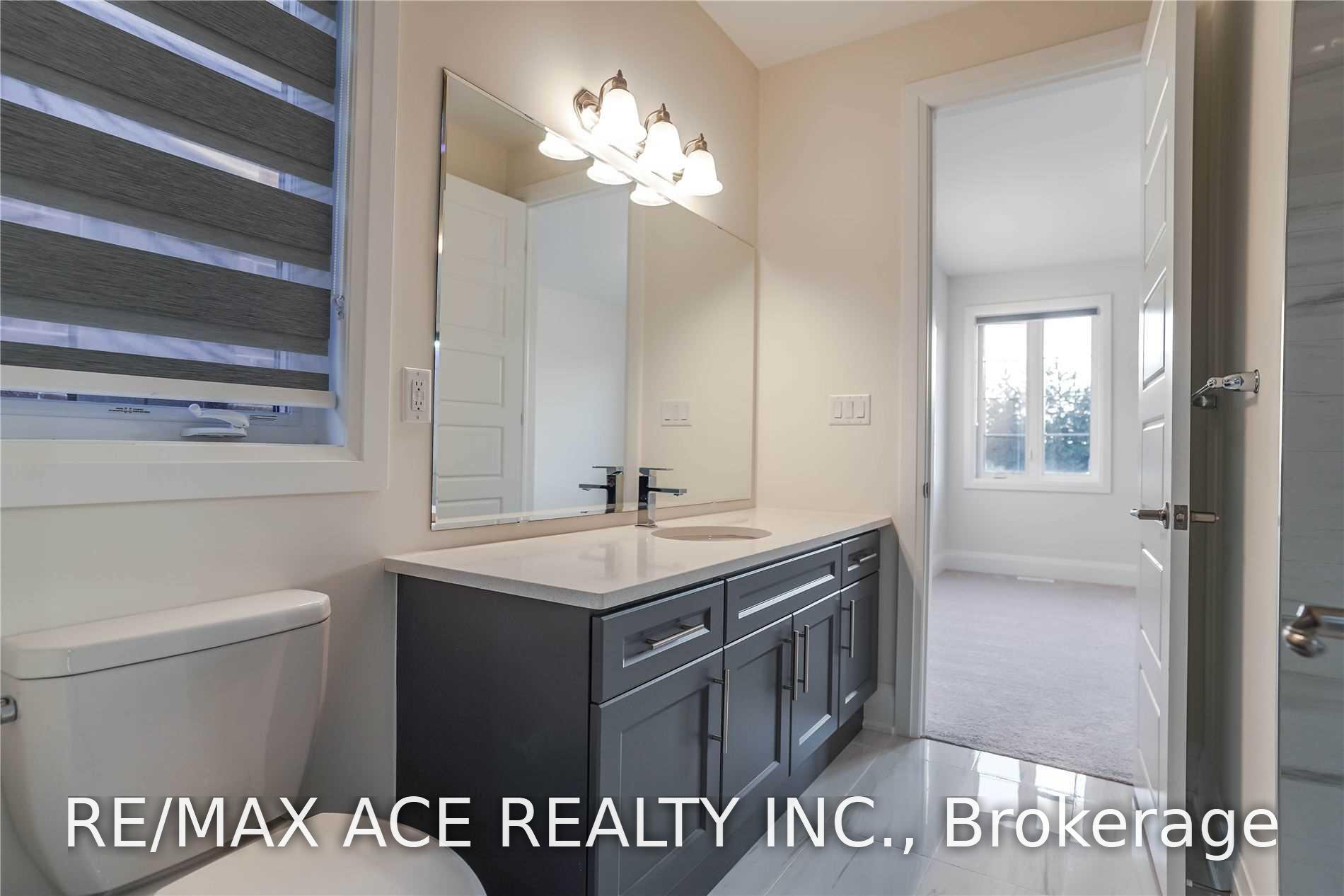 Photo 18 of 152 Klein Mills Road, Vaughan, Kleinburg — HOMEH