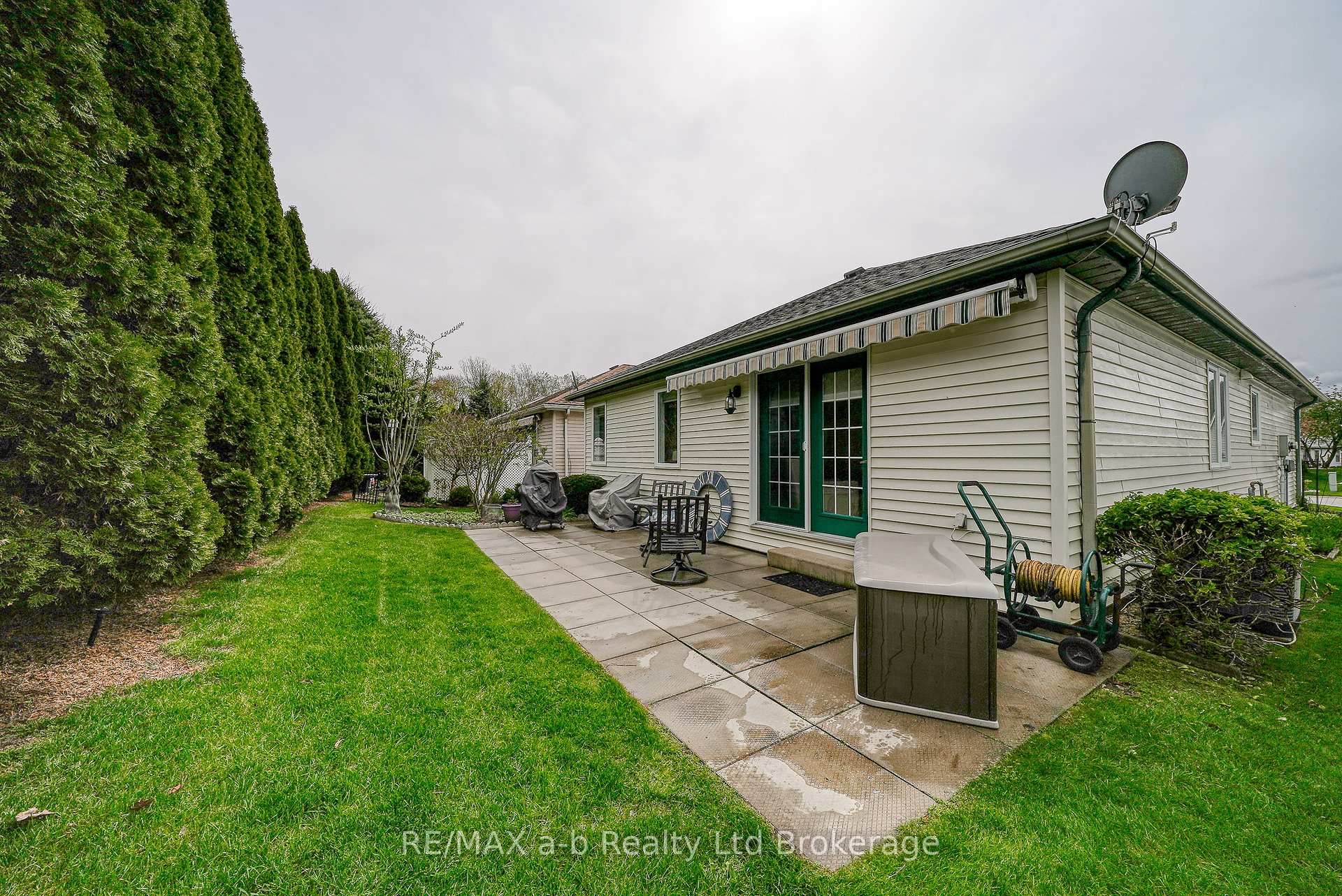 Photo 14 of 23 Brasher Drive, Tillsonburg — HOMEH
