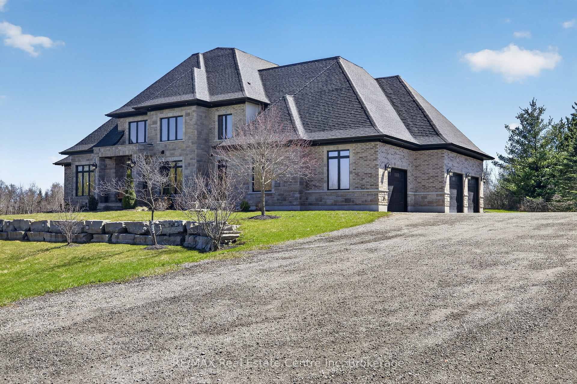 Photo 1 of 7645 Maltby Road E, Puslinch, Rural Puslinch East — HOMEH