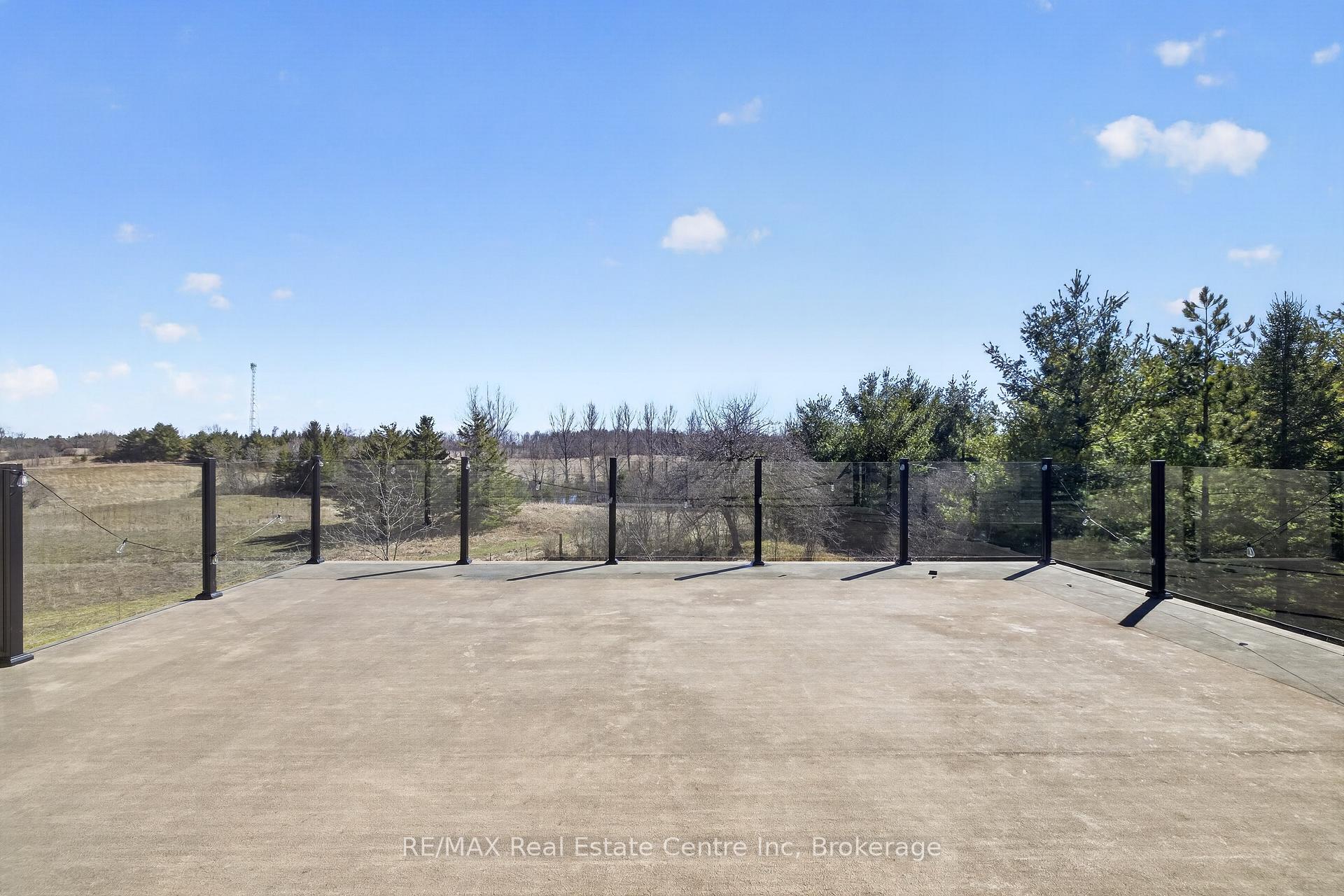 Photo 43 of 7645 Maltby Road E, Puslinch, Rural Puslinch East — HOMEH