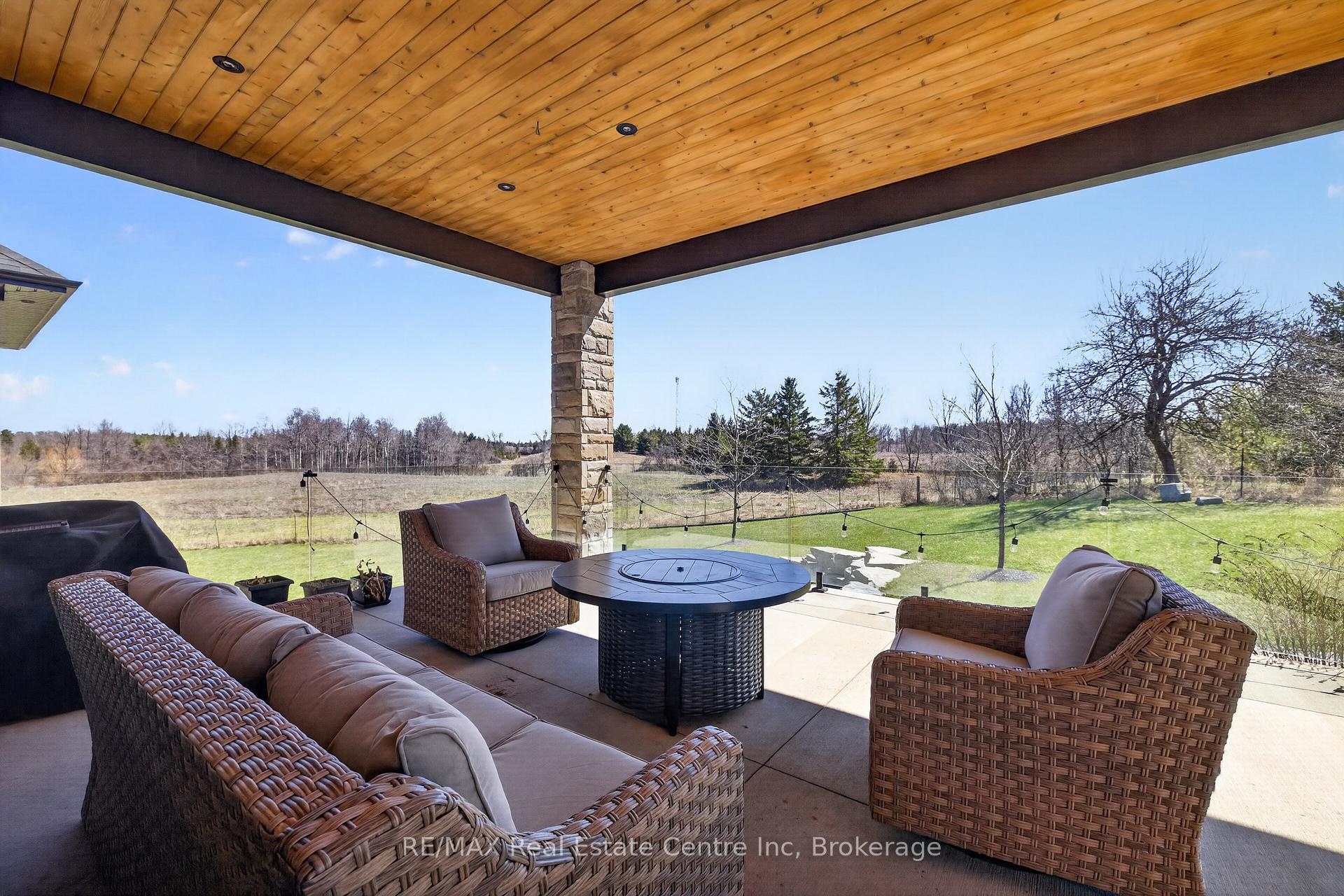 Photo 47 of 7645 Maltby Road E, Puslinch, Rural Puslinch East — HOMEH