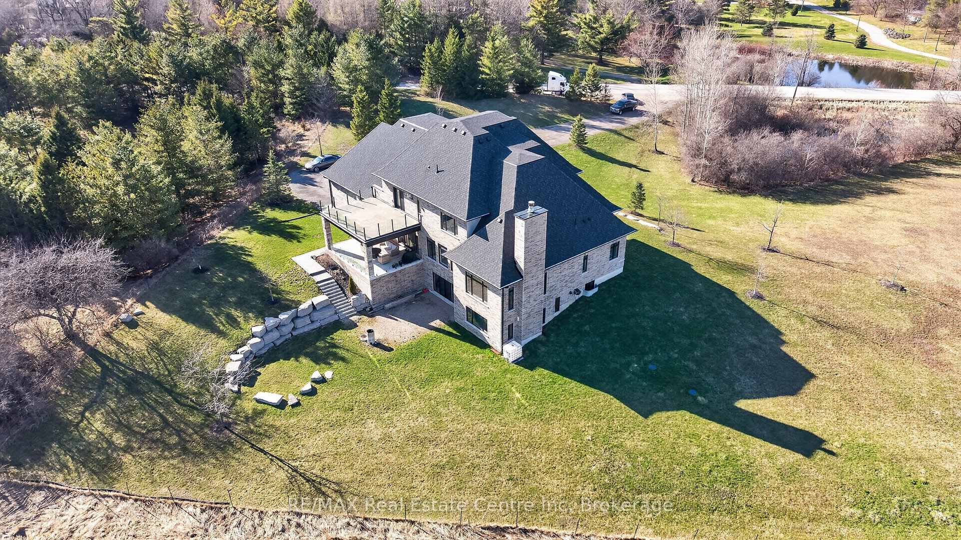 Photo 50 of 7645 Maltby Road E, Puslinch, Rural Puslinch East — HOMEH