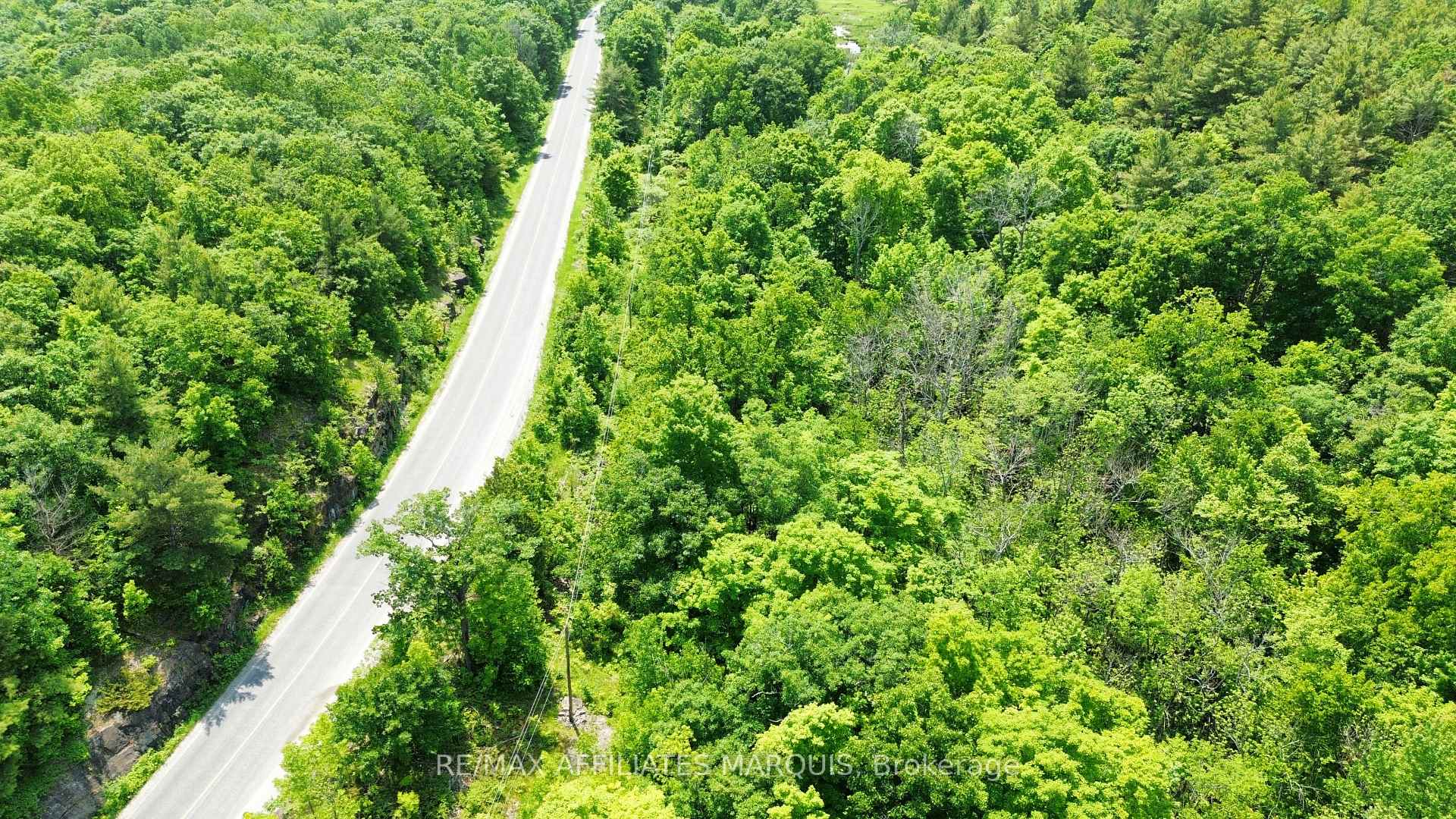 Photo 5 of 938 Crow Lake Road, Frontenac, Frontenac Centre — HOMEH