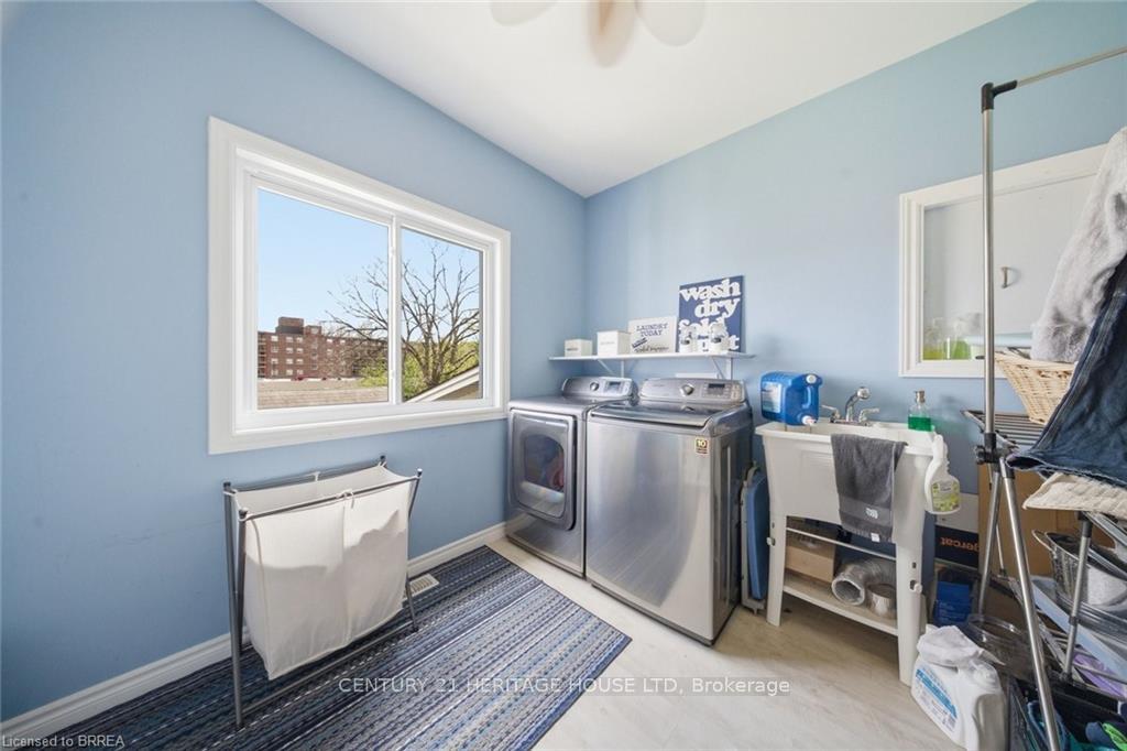 Photo 27 of 5 Echo Villa Avenue, Brantford, Echo Place — HOMEH