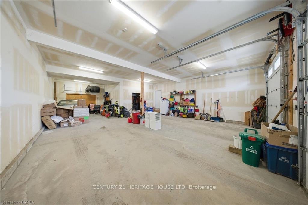 Photo 34 of 5 Echo Villa Avenue, Brantford, Echo Place — HOMEH