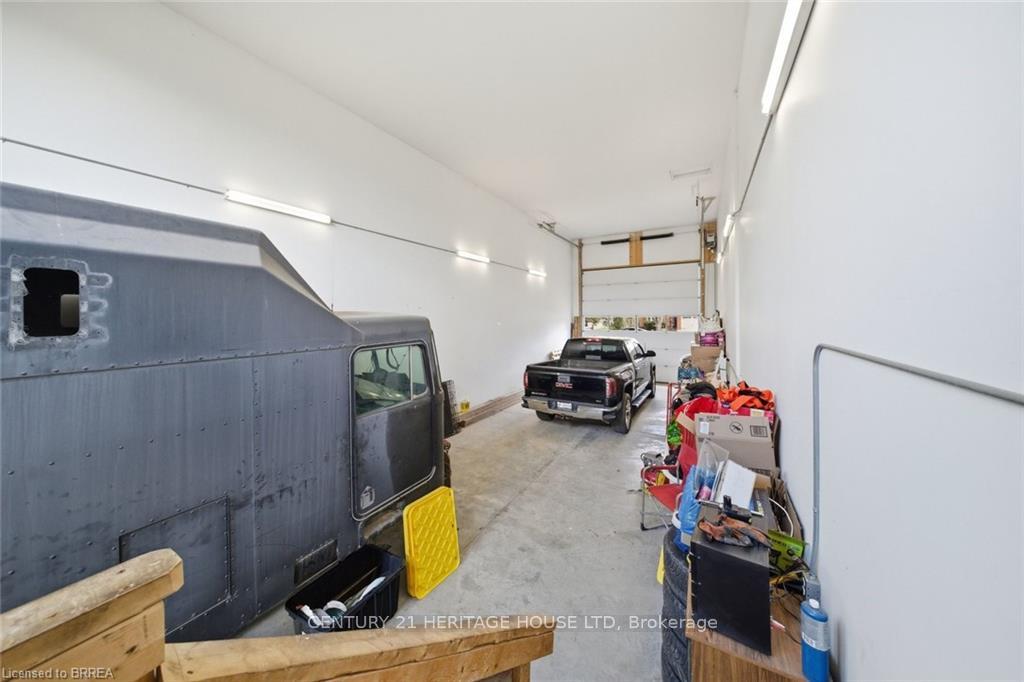 Photo 36 of 5 Echo Villa Avenue, Brantford, Echo Place — HOMEH