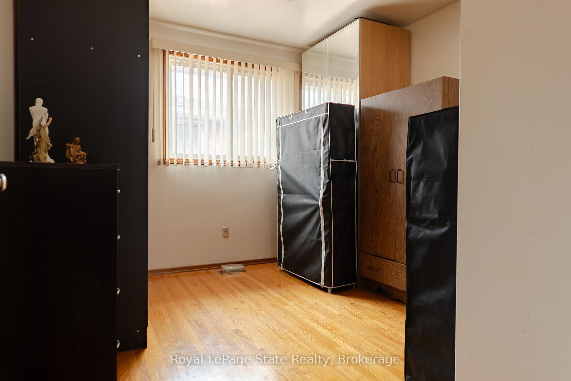 Photo 9 of 43 Henley Drive, Hamilton, Stoney Creek — HOMEH