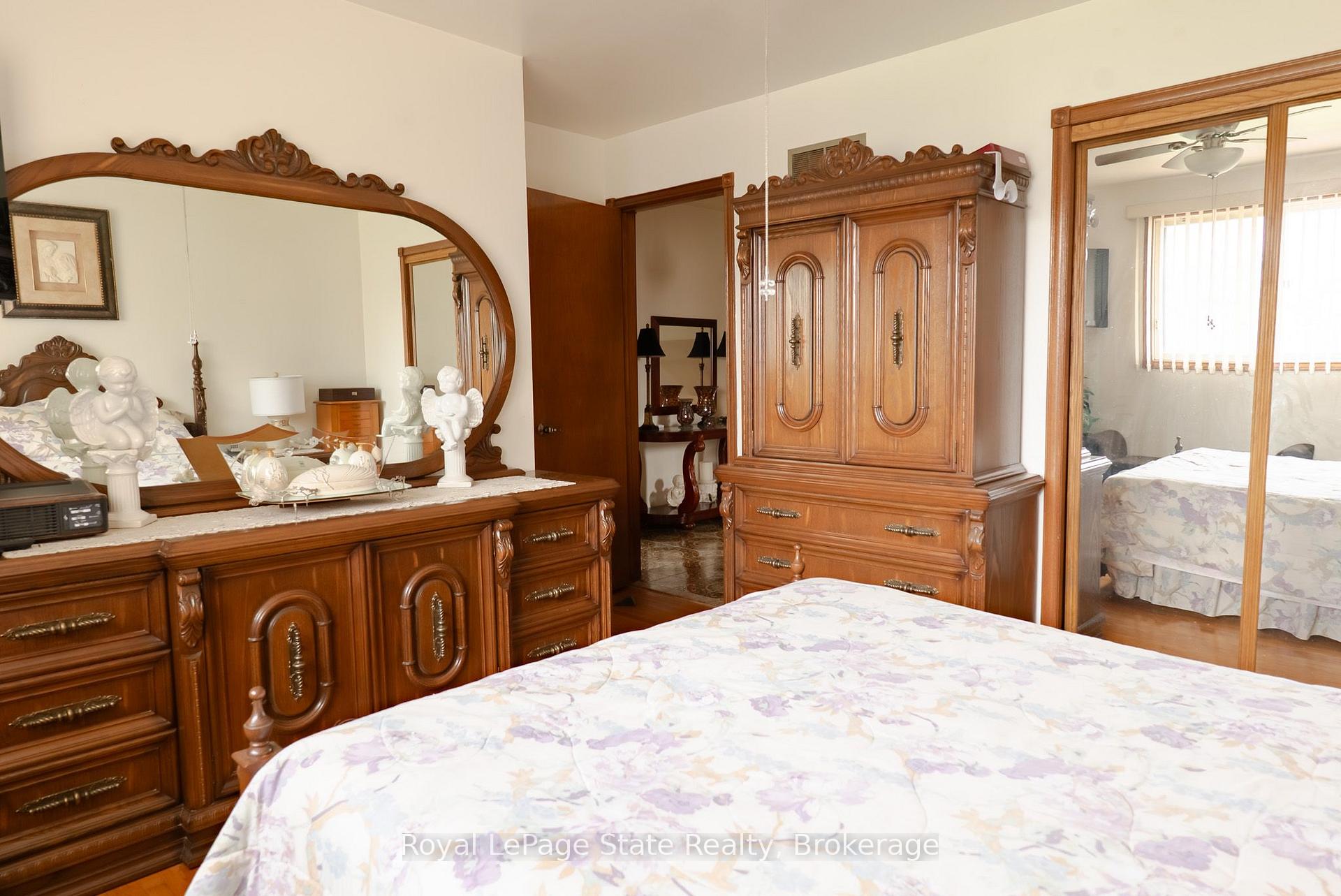 Photo 13 of 43 Henley Drive, Hamilton, Stoney Creek — HOMEH