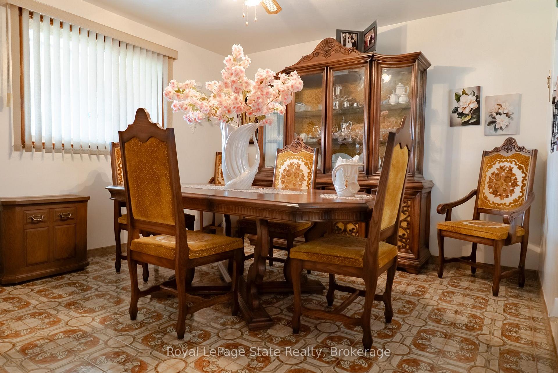 Photo 19 of 43 Henley Drive, Hamilton, Stoney Creek — HOMEH
