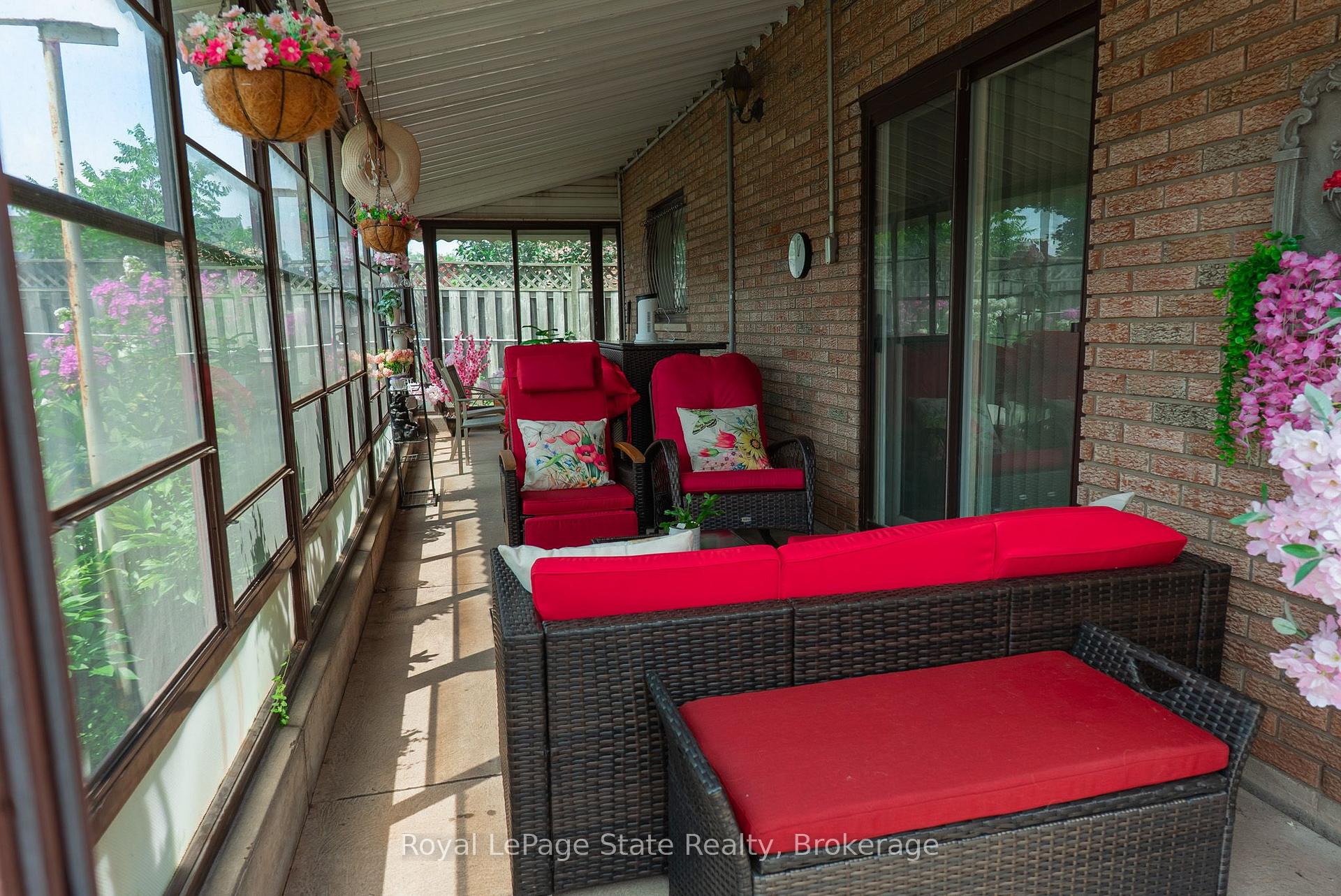 Photo 29 of 43 Henley Drive, Hamilton, Stoney Creek — HOMEH