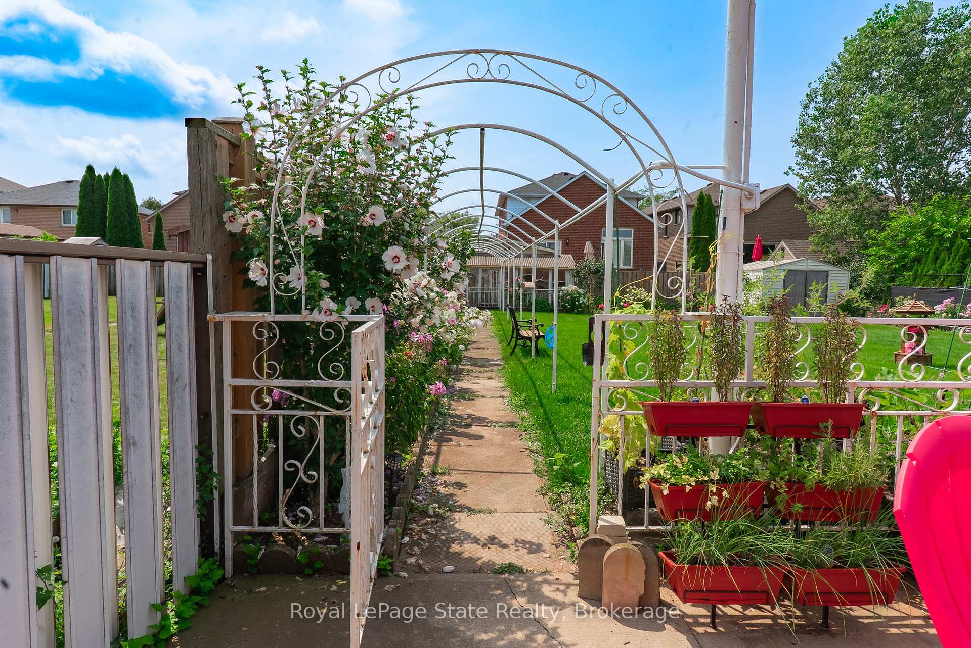 Photo 31 of 43 Henley Drive, Hamilton, Stoney Creek — HOMEH