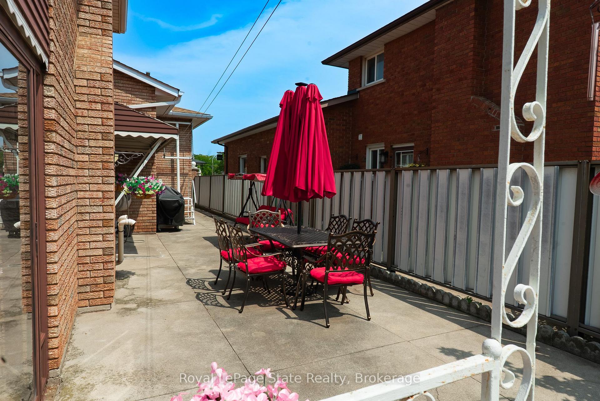 Photo 33 of 43 Henley Drive, Hamilton, Stoney Creek — HOMEH
