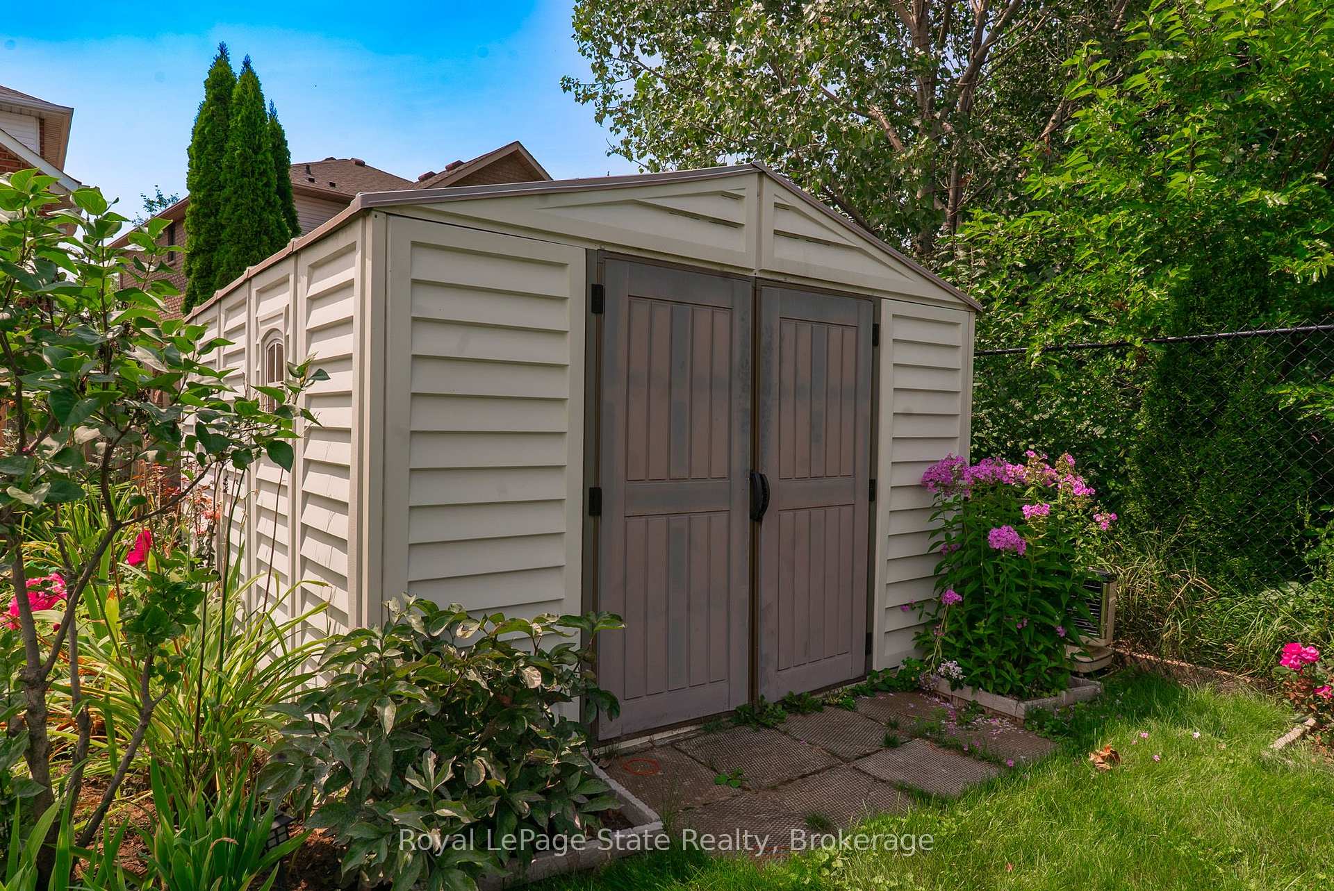 Photo 36 of 43 Henley Drive, Hamilton, Stoney Creek — HOMEH