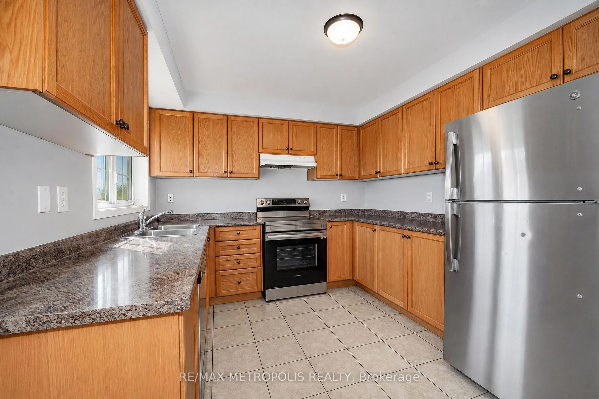 Photo 17 of 866 Audley Road, Ajax, Central East — HOMEH