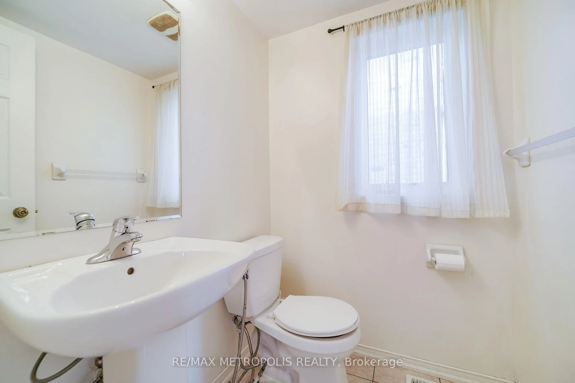 Photo 24 of 866 Audley Road, Ajax, Central East — HOMEH
