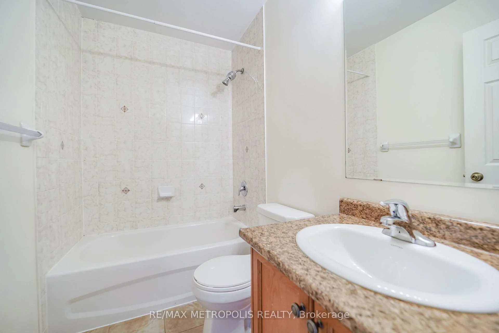 Photo 29 of 866 Audley Road, Ajax, Central East — HOMEH