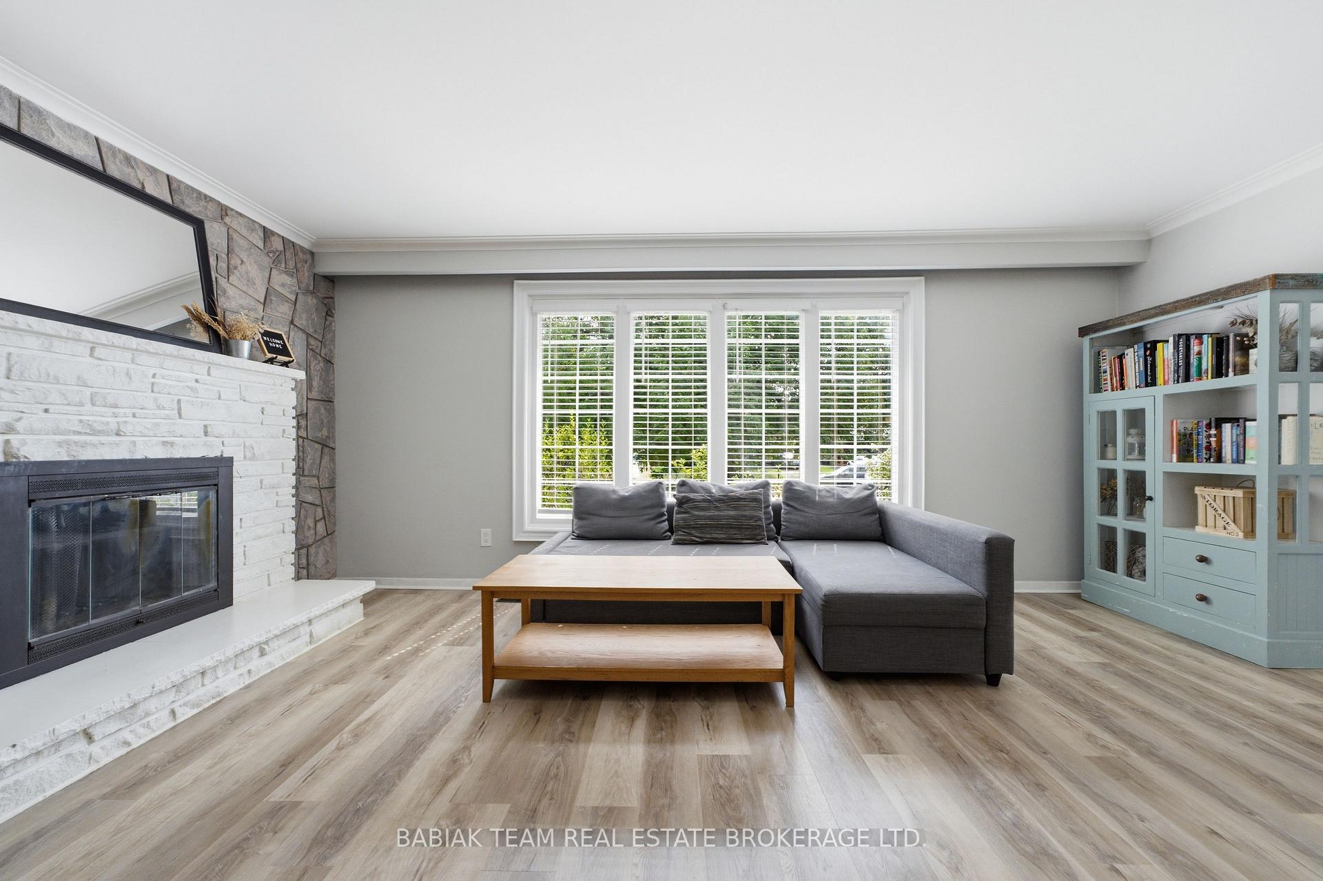 Photo 4 of 149 Mountainview Road S, Halton Hills, Georgetown — HOMEH