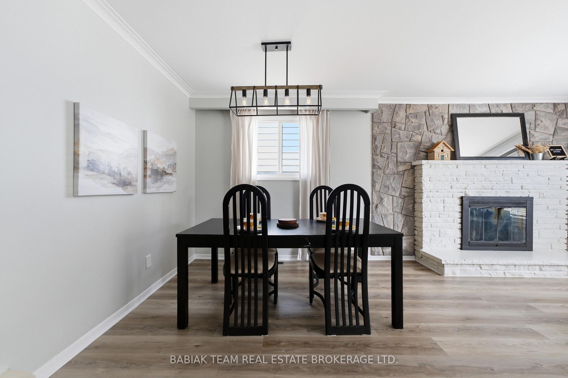 Photo 7 of 149 Mountainview Road S, Halton Hills, Georgetown — HOMEH