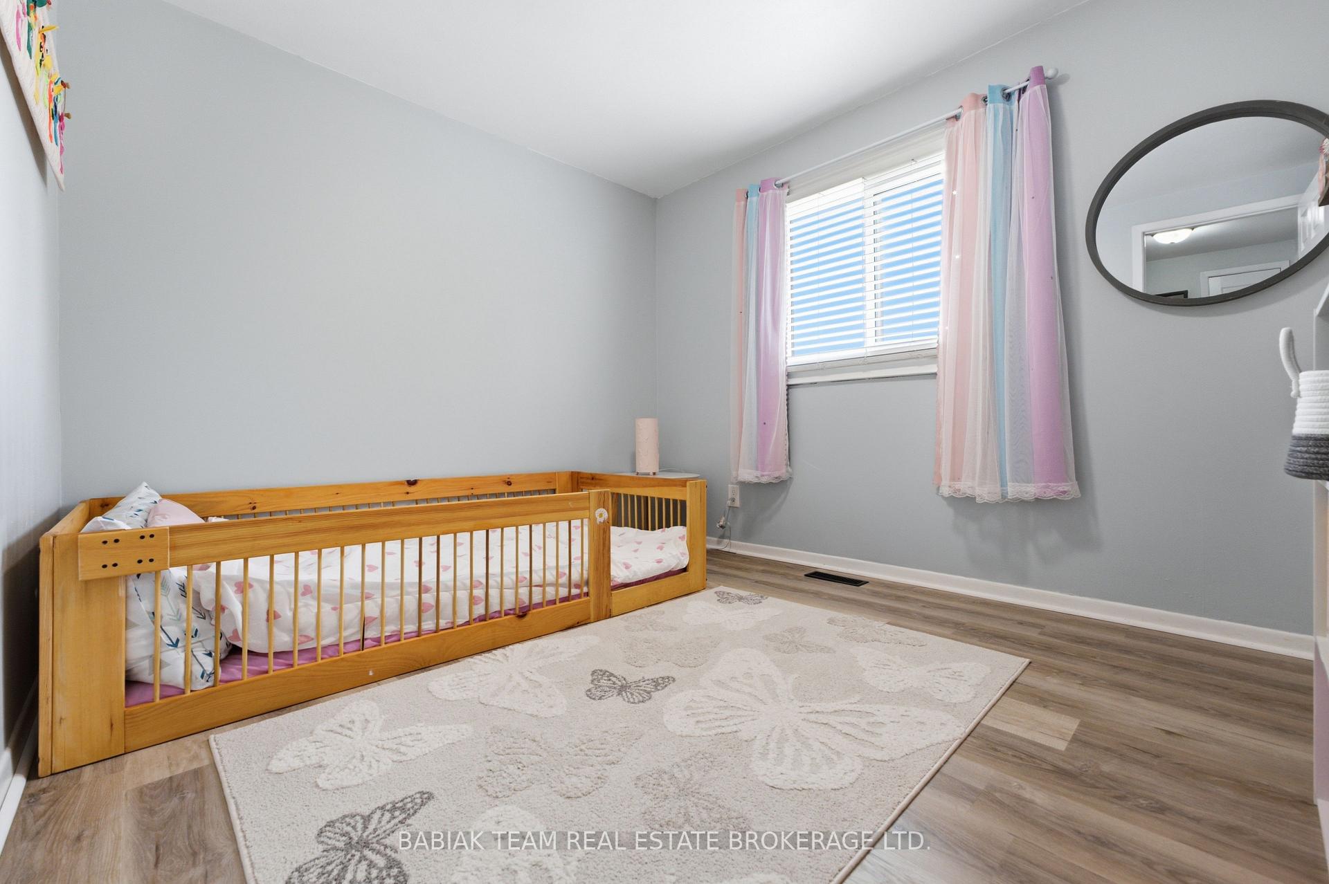 Photo 16 of 149 Mountainview Road S, Halton Hills, Georgetown — HOMEH