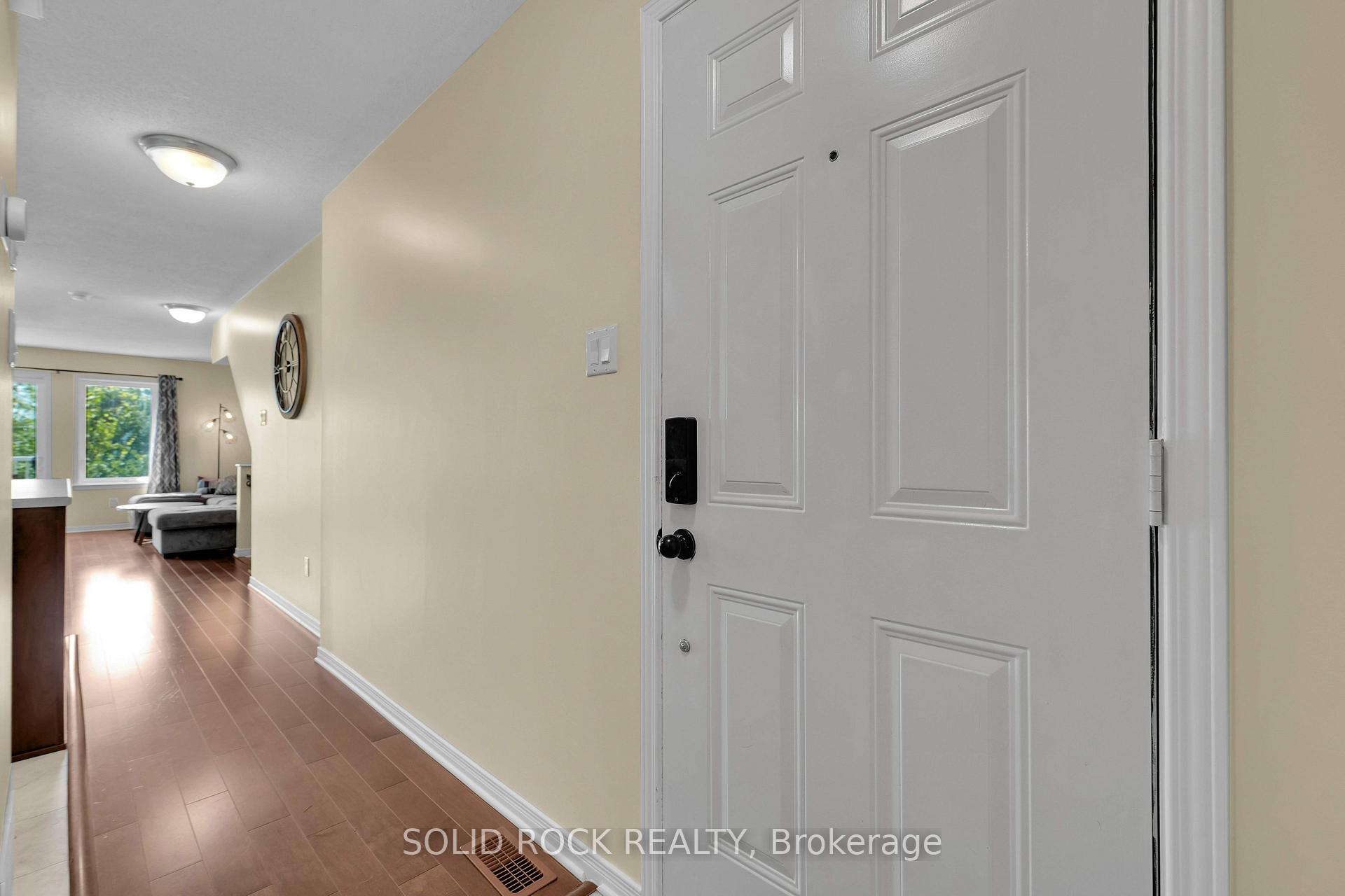 Photo 6 of 645 Reardon Private, Ottawa, Heron Gate/Industrial Park — HOMEH
