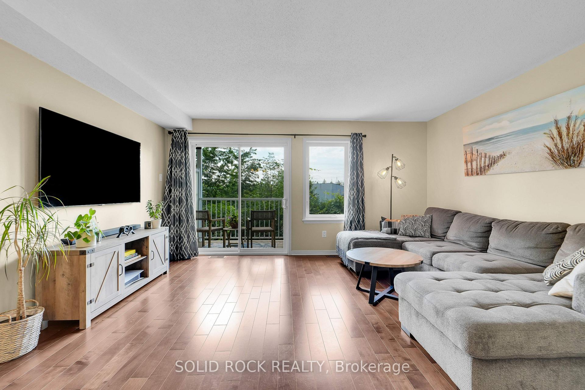 Photo 17 of 645 Reardon Private, Ottawa, Heron Gate/Industrial Park — HOMEH