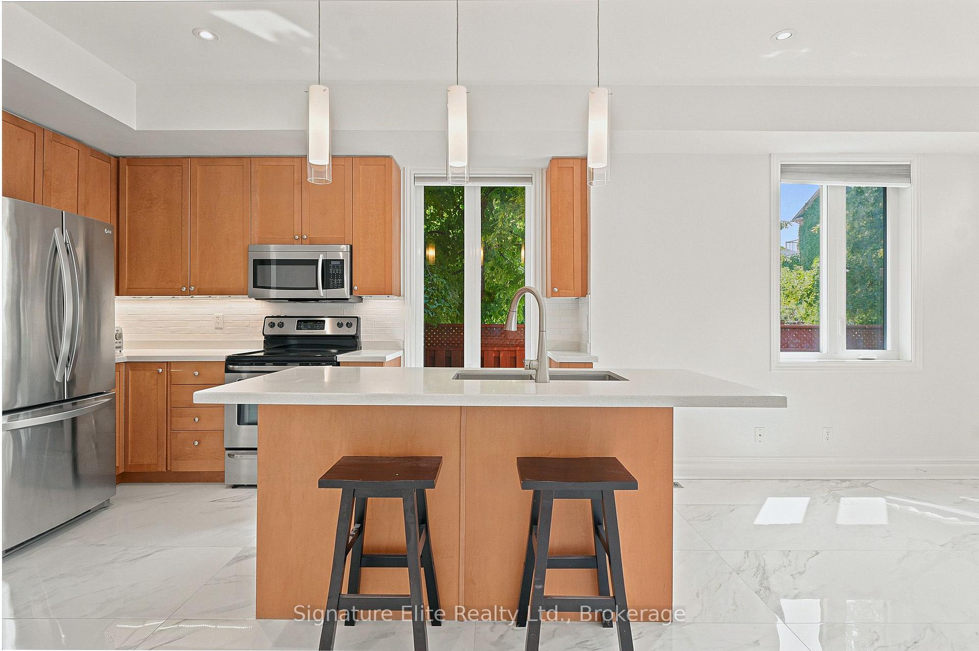 Photo 9 of Unit Main & Lower, 42 William Hancox Avenue, Toronto, East End-Danforth — HOMEH