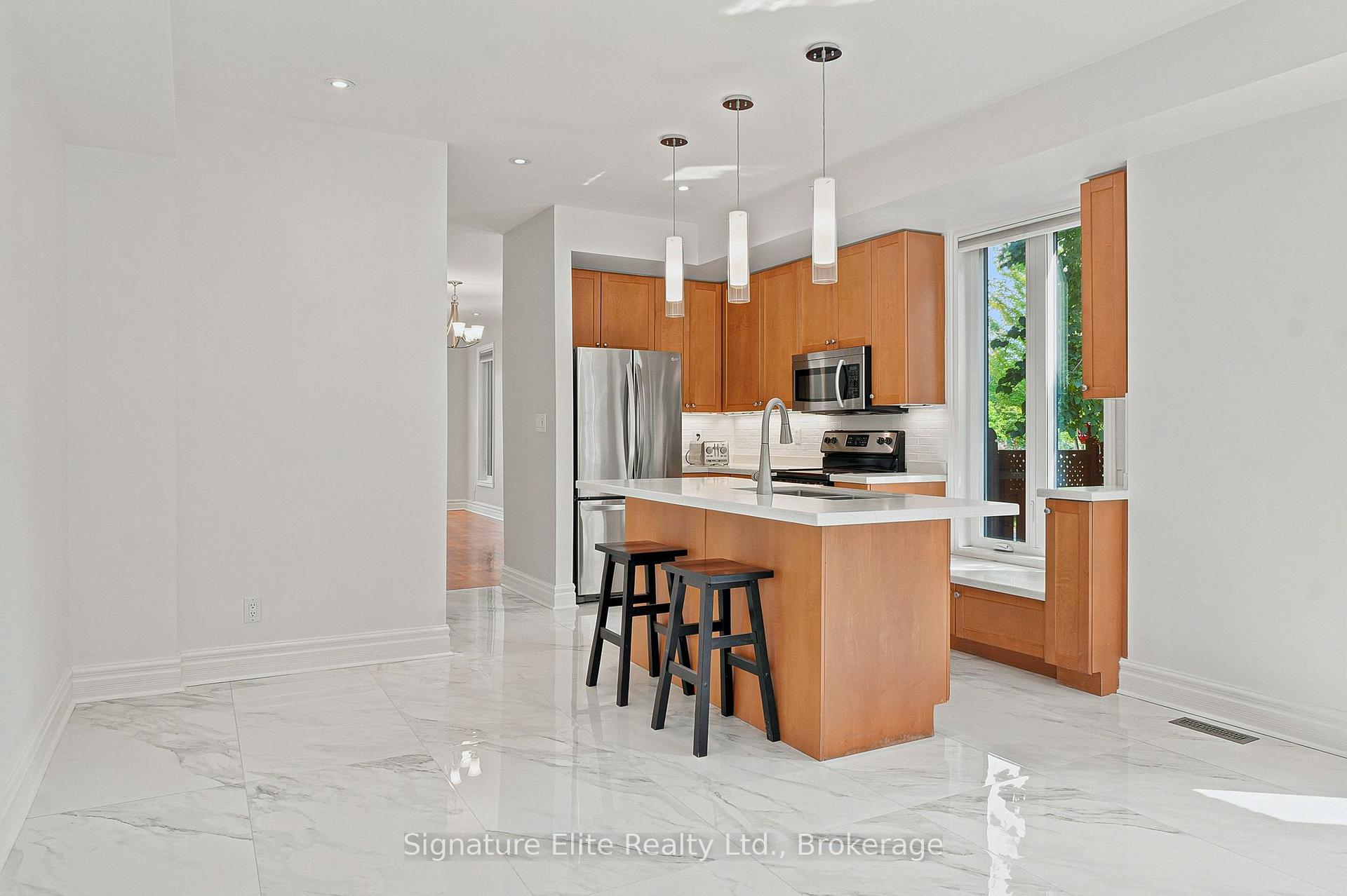 Photo 10 of Unit Main & Lower, 42 William Hancox Avenue, Toronto, East End-Danforth — HOMEH