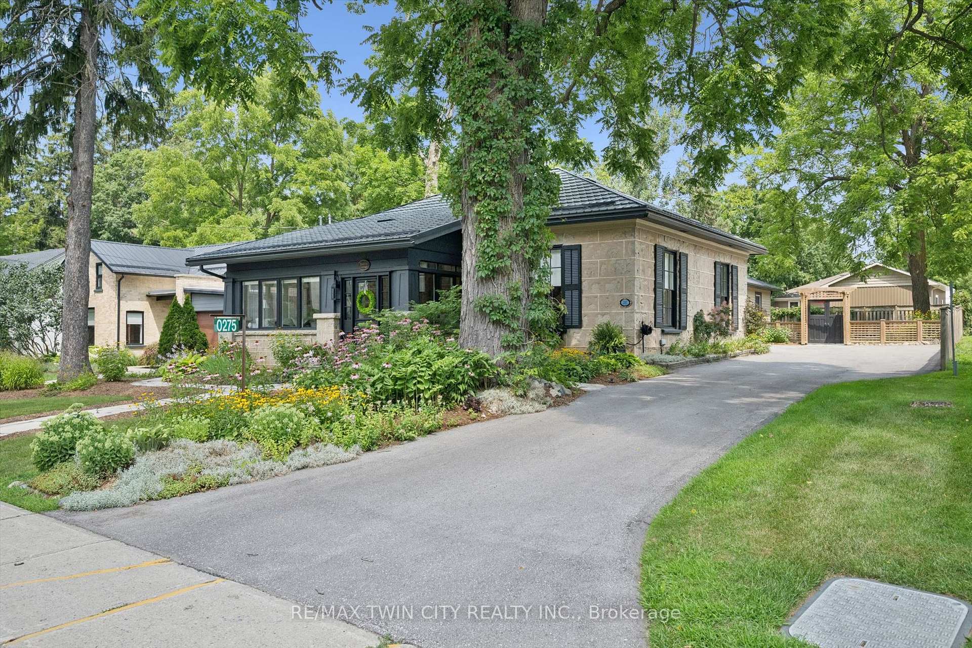 Photo 2 of 275 Geddes Street, Centre Wellington, Elora/Salem — HOMEH
