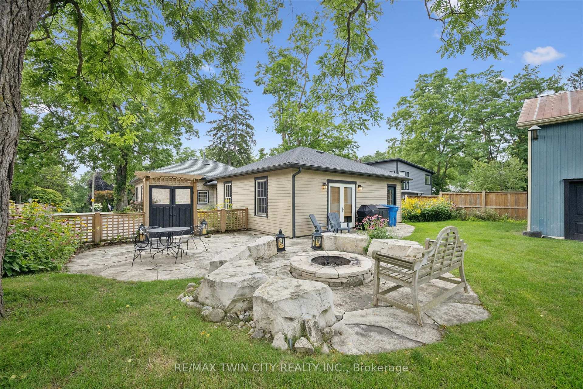 Photo 23 of 275 Geddes Street, Centre Wellington, Elora/Salem — HOMEH