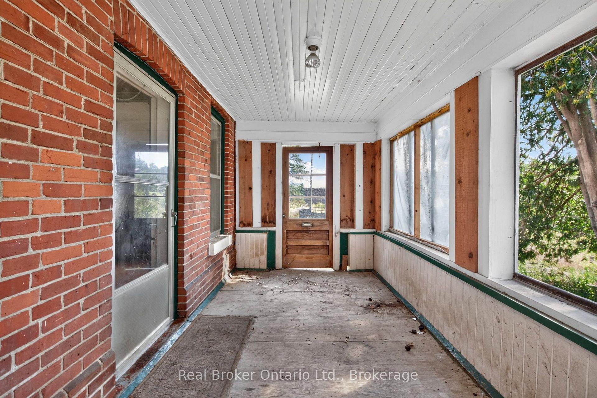 Photo 5 of 5494 Vasey Road, Tay, Rural Tay — HOMEH
