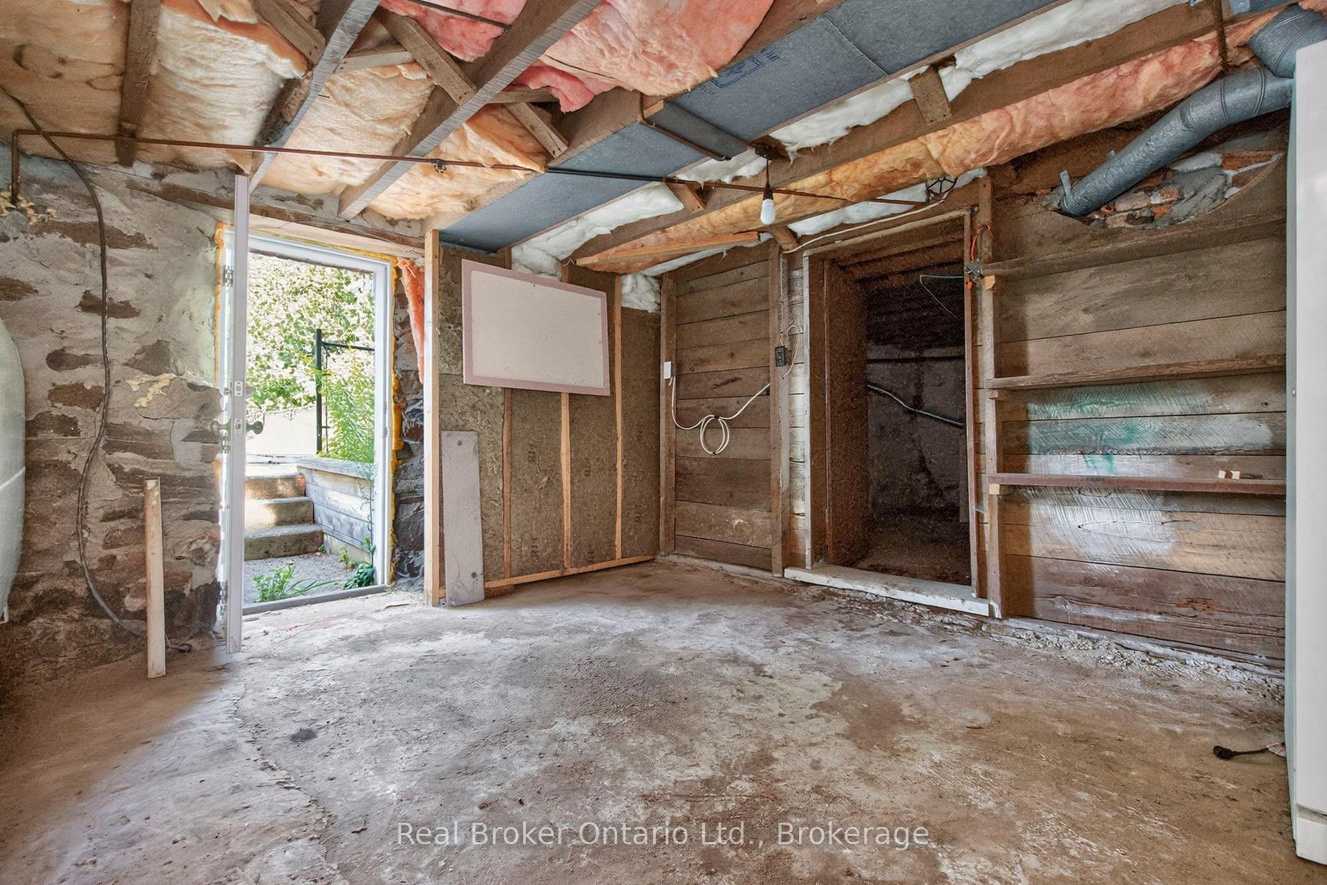 Photo 31 of 5494 Vasey Road, Tay, Rural Tay — HOMEH