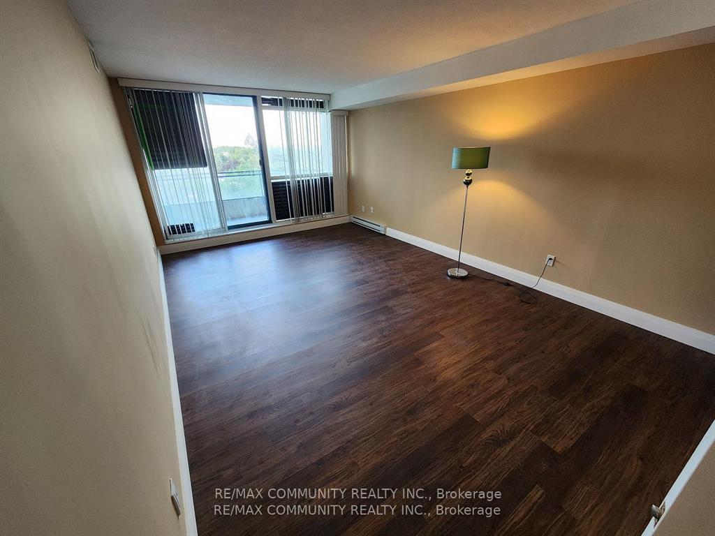 Photo 3 of Unit 804, 4727 Sheppard Avenue, Scarborough, Agincourt South-Malvern West — HOMEH