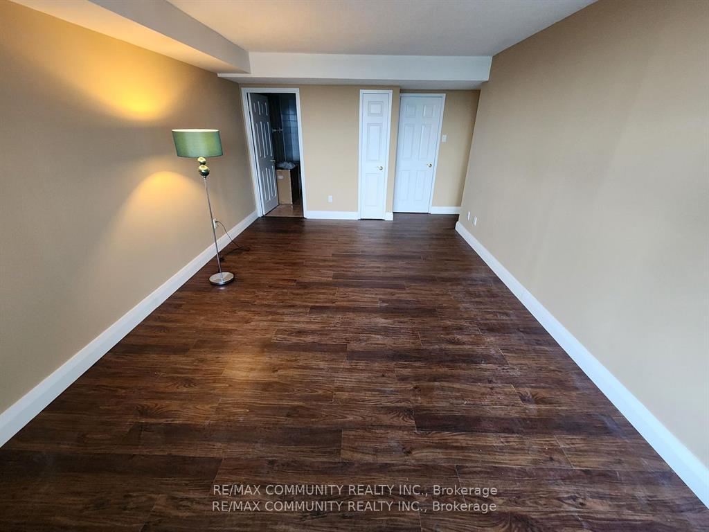 Photo 6 of Unit 804, 4727 Sheppard Avenue, Scarborough, Agincourt South-Malvern West — HOMEH