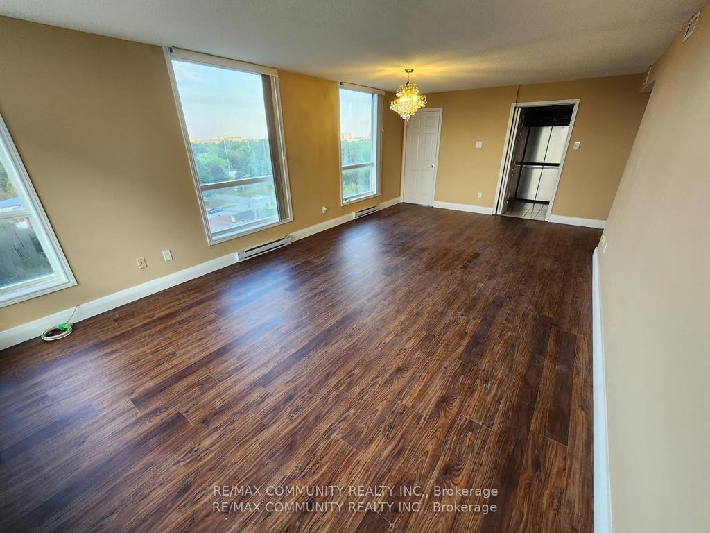 Photo 10 of Unit 804, 4727 Sheppard Avenue, Scarborough, Agincourt South-Malvern West — HOMEH