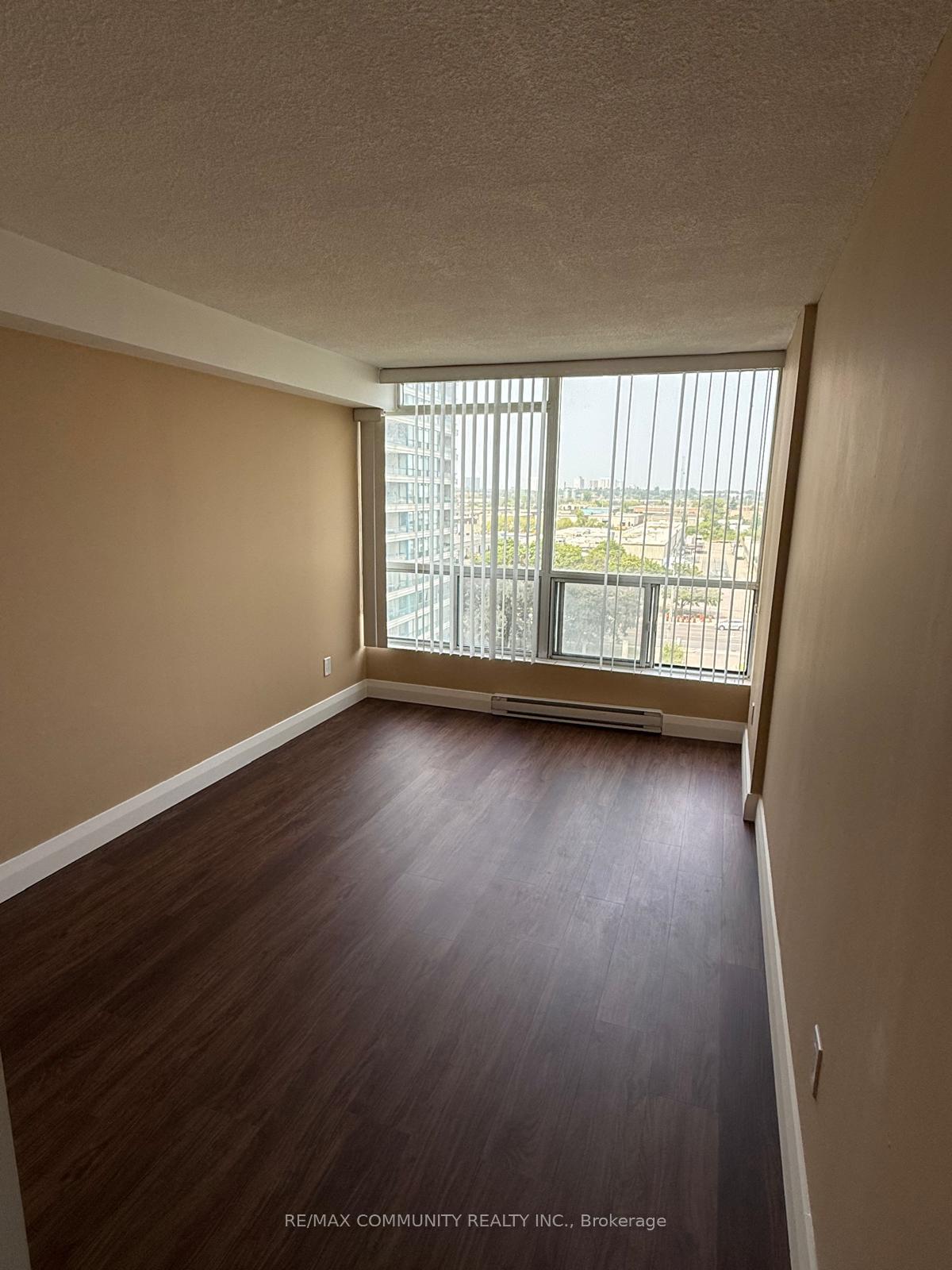 Photo 20 of Unit 804, 4727 Sheppard Avenue, Scarborough, Agincourt South-Malvern West — HOMEH