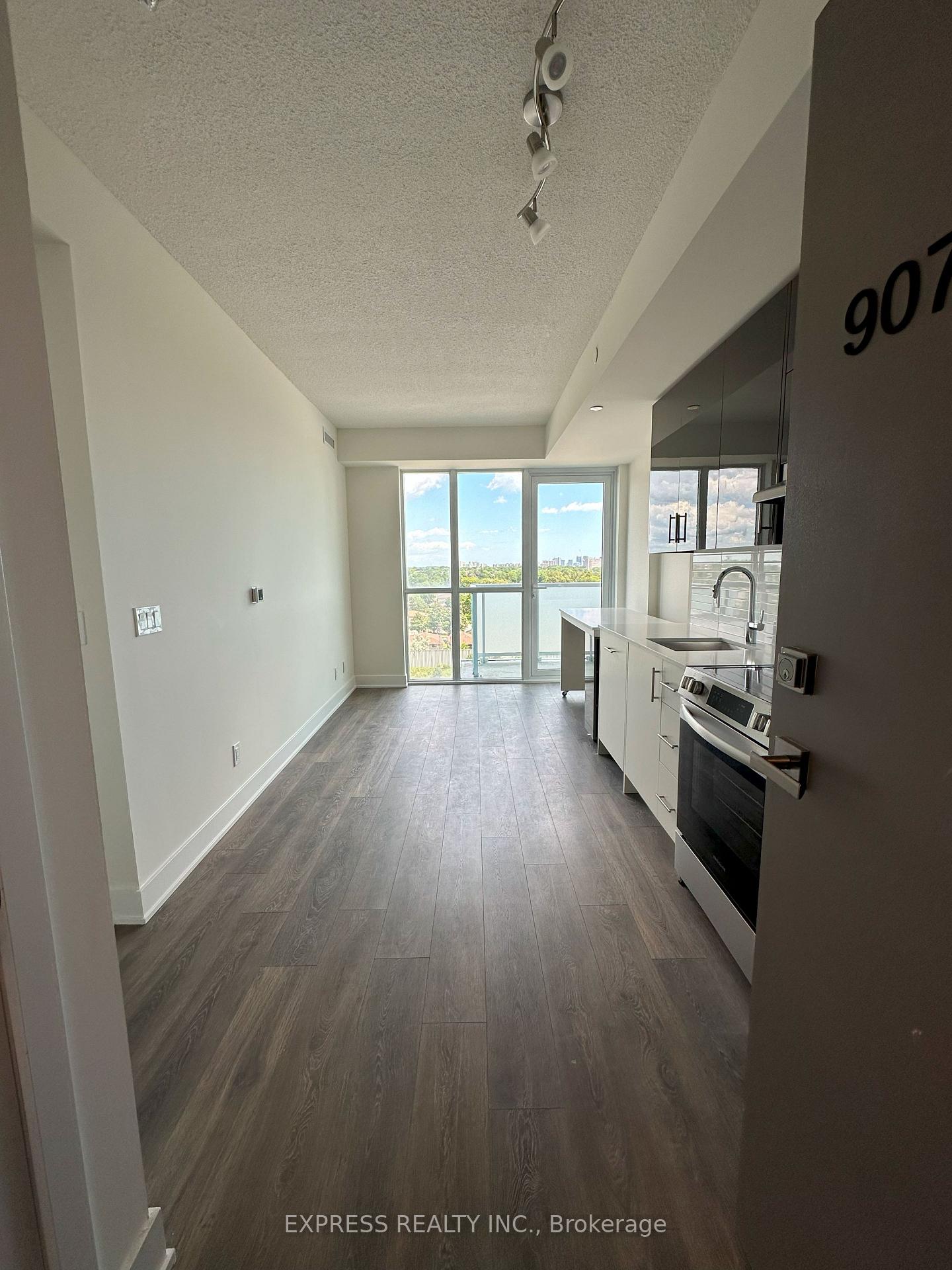 Photo 2 of Unit 907, 188 Fairview Mall Drive, North York, Don Valley Village — HOMEH