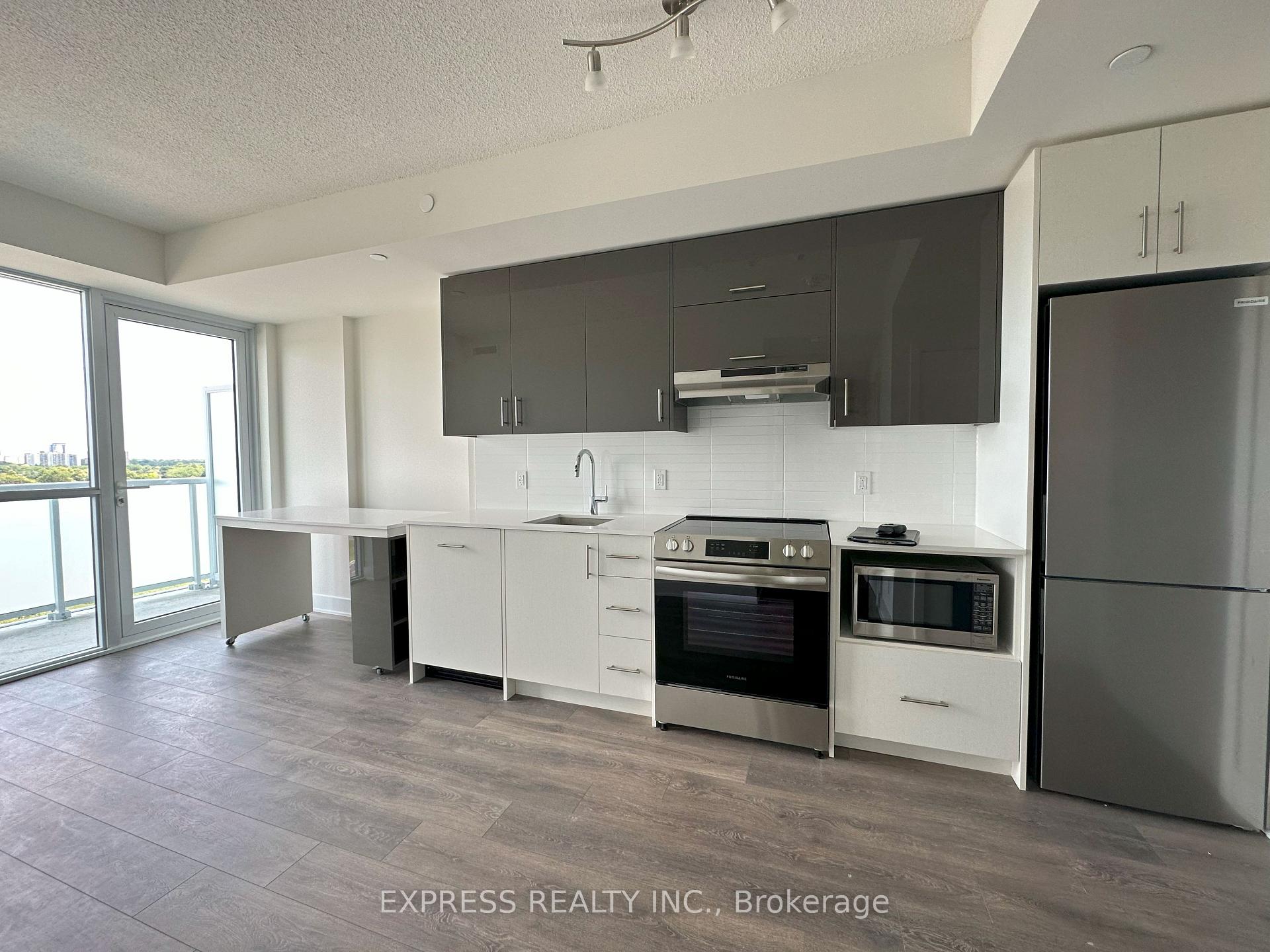 Photo 4 of Unit 907, 188 Fairview Mall Drive, North York, Don Valley Village — HOMEH
